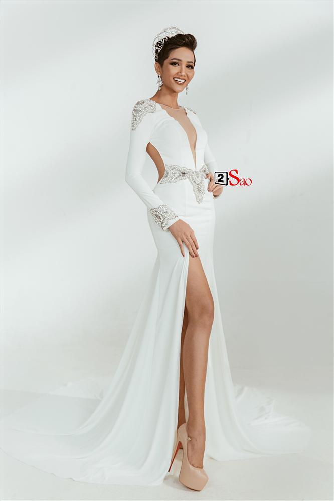 Hết Vũ Ngọc Anh giờ đến HHen Niê cũng bị nhà thiết kế nước ngoài tố thẳng mặt là Hoa hậu Việt Nam mặc váy nhái-11