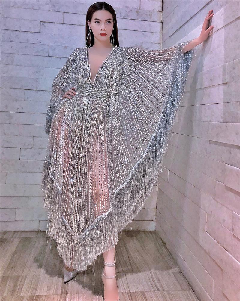 Chỉ vì một bức ảnh tạo dáng xoạc chân, Hồ Ngọc Hà lại bị cư dân mạng réo tên đặt thêm nickname mới-5