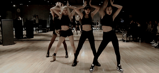 Bất ngờ chưa: Điều mà fan BlackPink xin gãy lưỡi suốt mấy năm không được đáp ứng thì nay YG lại hào phóng đầu tư cho Winner-7