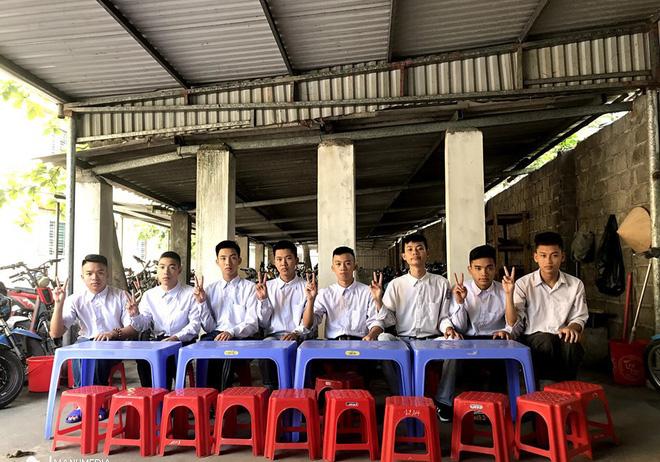 Biểu cảm mặt đơ chụp trăm kiểu như một, bộ ảnh kỷ yếu hài hước của teen Quảng Ninh khiến người xem không share không được-10