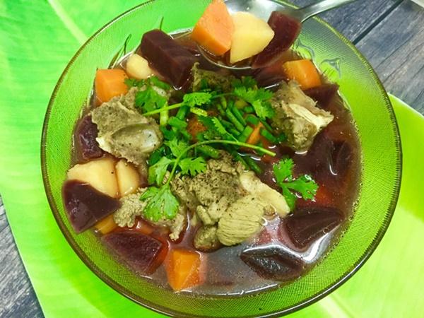 Canh củ dền hầm xương-1