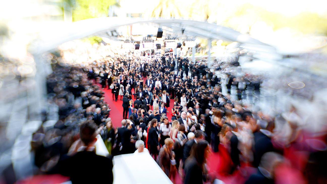 LHP Cannes - sự hào nhoáng lố bịch, gái điếm và tiệc đêm triệu USD-5