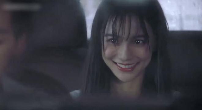 Angelababy bị chê diễn cảnh ăn cũng lố-3