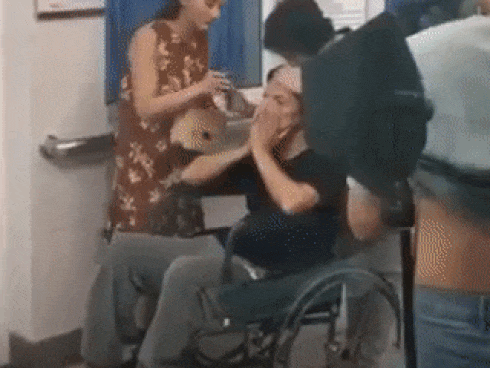 Tai nạn trên phim trường Về Nhà Đi Con: Ánh Dương sứt đầu mẻ trán sau va chạm với quay phim-2