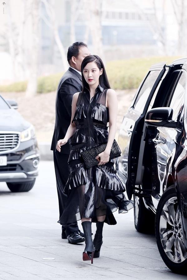 Không chỉ là gái ngoan của Kpop, Seohyun còn sở hữu gu thời trang được biến hóa thú vị đến bất ngờ-5