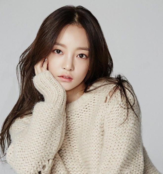 Goo Hara - búp bê sống với đời tư thị phi đến mức bế tắc phải tự tử-5