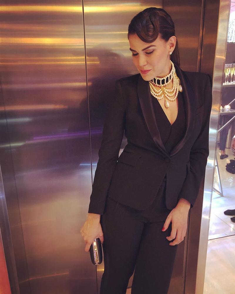 Bản tin Hoa hậu Hoàn vũ 26/5: Cô gái từng bị chê xấu xí nay bất ngờ đẹp hơn cả Phạm Hương-9