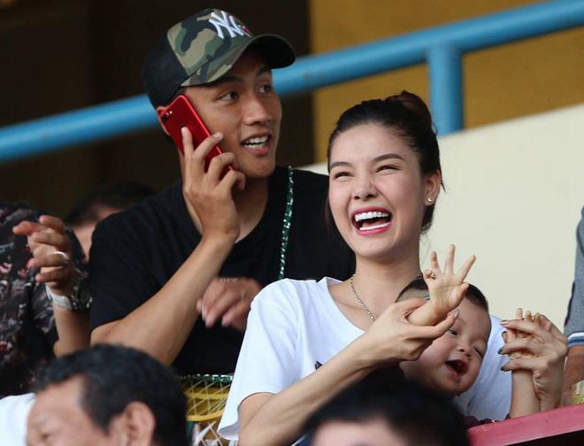 Kỳ Hân thay đổi thế nào sau 3 năm kết hôn với chàng cầu thủ sát gái-4