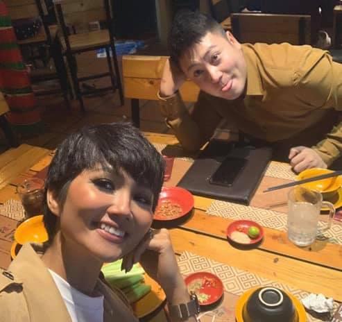 Lộ mặt người tình trẻ tuổi giấu kín bấy lâu nay của Hoa hậu HHen Niê?-6