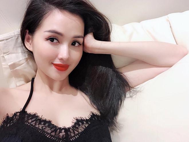 Dàn hotgirl đình đám một thời ngày càng xinh đẹp dù đã là mẹ hai con-1