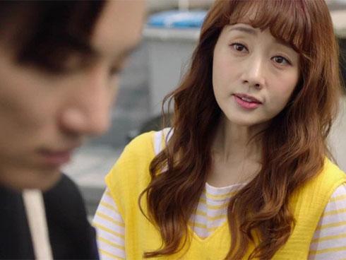 Trốn vợ đi du lịch với bồ, tới khách sạn đọc tin nhắn vợ gửi, chồng sợ hãi bỏ về-1