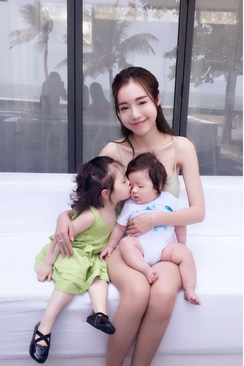 Dàn mỹ nhân Việt từ khoe thân táo bạo bỗng trở nên kín đáo ngoan hiền: Bất ngờ nhất vẫn là Angela Phương Trinh-9