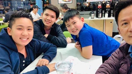 Diện bikini thả dáng trước biển, Á hậu Mâu Thủy không ngờ trở thành cô bé đô con-2