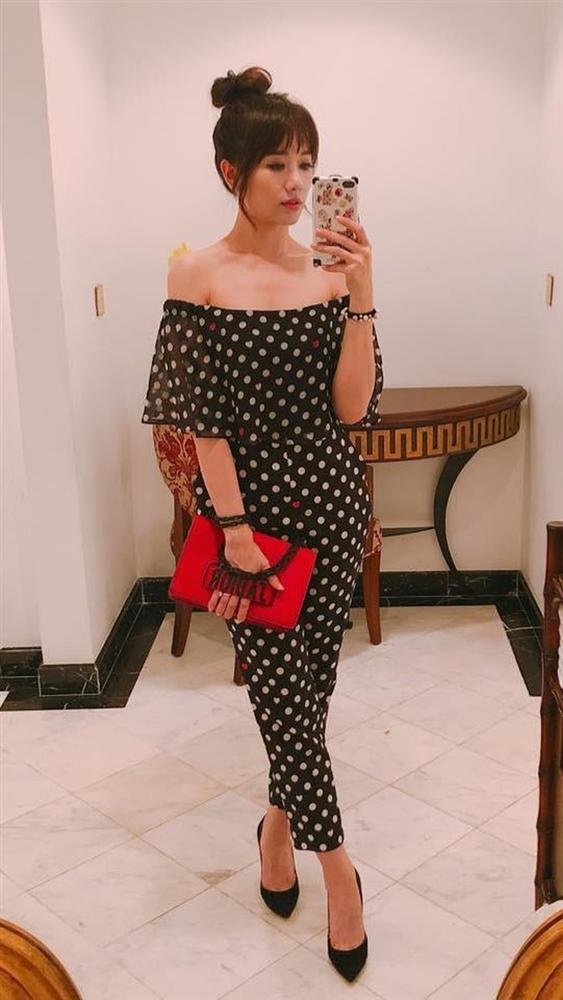 Đâu thua chị kém em, Hari Won cũng được chồng mua hàng hiệu, chất ngập giường-8