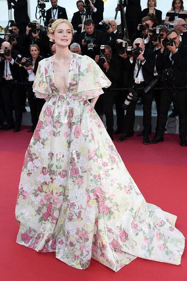 Bộ váy tai tiếng của Ngọc Trinh không hề lọt Top trang phục đẹp nhất Cannes trên tạp chí uy tín-5