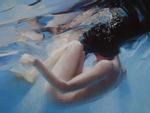 Đăng ảnh khỏa thân dưới nước quá đẹp, Elly Trần khiến dân mạng tranh luận: 'Thực hay hư?'