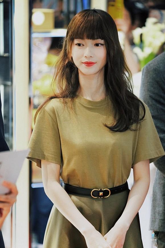 Ngụy Anh Lạc Ngô Cẩn Ngôn đụng nguyên set đồ với Phú Sát Hoàng hậu Tần Lam-3