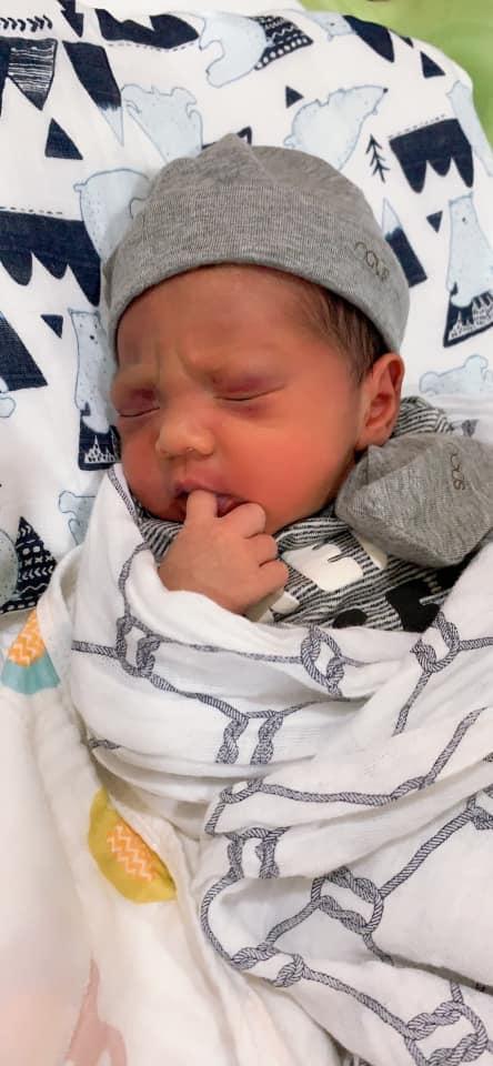 Hải Băng công khai ảnh cận mặt con thứ ba sau ca sinh nở đầy nguy hiểm-2