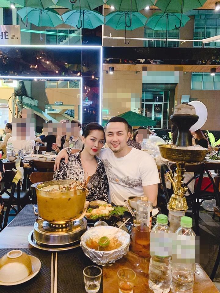 Tái xuất sau chưa đầy 1 tháng ở cữ, chị dâu Bảo Thy khiến ai cũng ngỡ ngàng với nhan sắc chuẩn hotmom-2