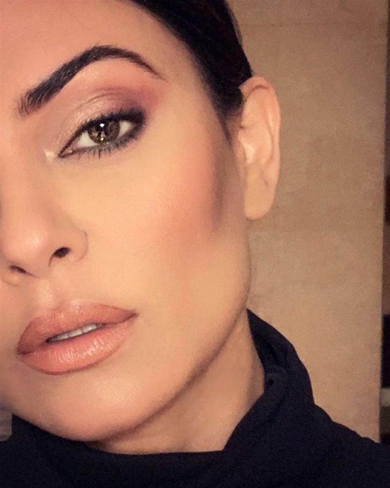 Bản tin Hoa hậu Hoàn vũ 28/5: Đẹp như Phạm Hương cũng chỉ đủ để làm nền cho cô gái vàng trong làng nhan sắc-5