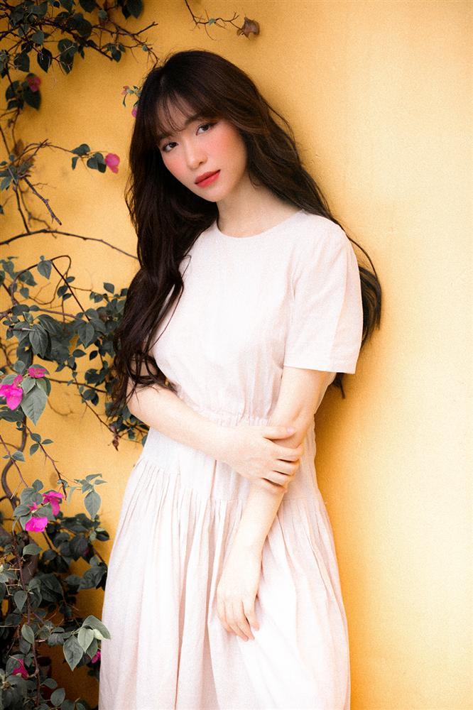 Nửa năm chữa bệnh viêm xoang, Hòa Minzy tái xuất khoe giọng cao vút trong bản tình ca mới-2