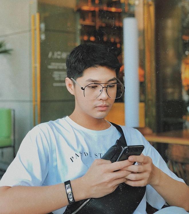 Chi Pu, Hòa Minzy và hàng loạt nghệ danh Tây Tàu ở showbiz Việt-8