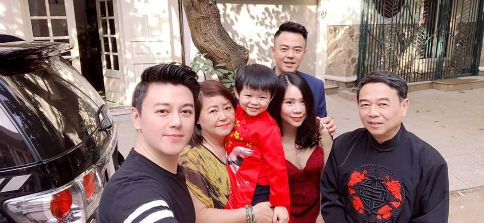 Tuấn Tú: Nhiều khán giả nhắn tin khen tôi và Thu Quỳnh rất đẹp đôi trong Về nhà đi con-2