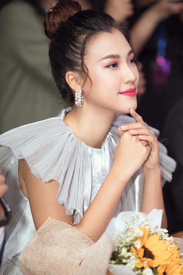 Thu Quỳnh My Sói gây sốc với cằm nhọn, mặt đơ - Hải Triều tự dìm hàng bằng màn trang điểm khó tả-7