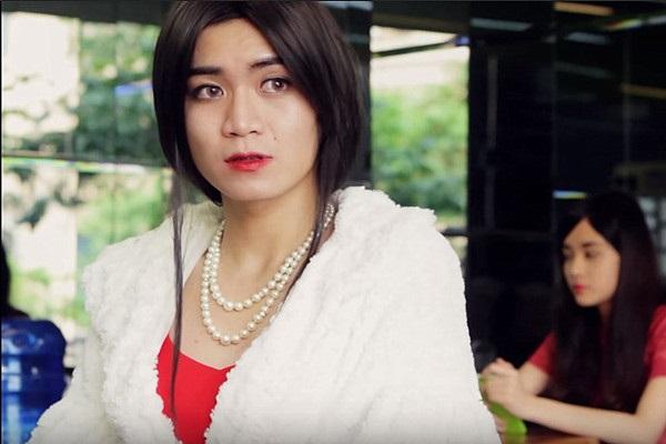 Cả showbiz giật mình tưởng BB Trần nâng ngực chuyển giới, ai ngờ đó chỉ là một cú lừa ngoạn mục!-2