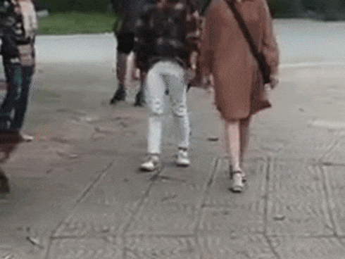 'Về Nhà Đi Con' lộ clip Ánh Dương bực tức vì bị bố bạn thân từ chối tình cảm