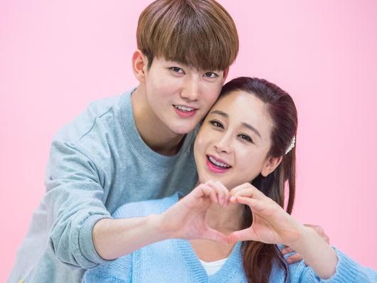 Hoa hậu Hàn và chồng kém 18 tuổi thường xuyên cãi vã sau khi có con-4