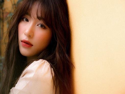 Ca khúc mới na ná hit cũ, Hòa Minzy khôn ngoan hay không thể bứt phá?