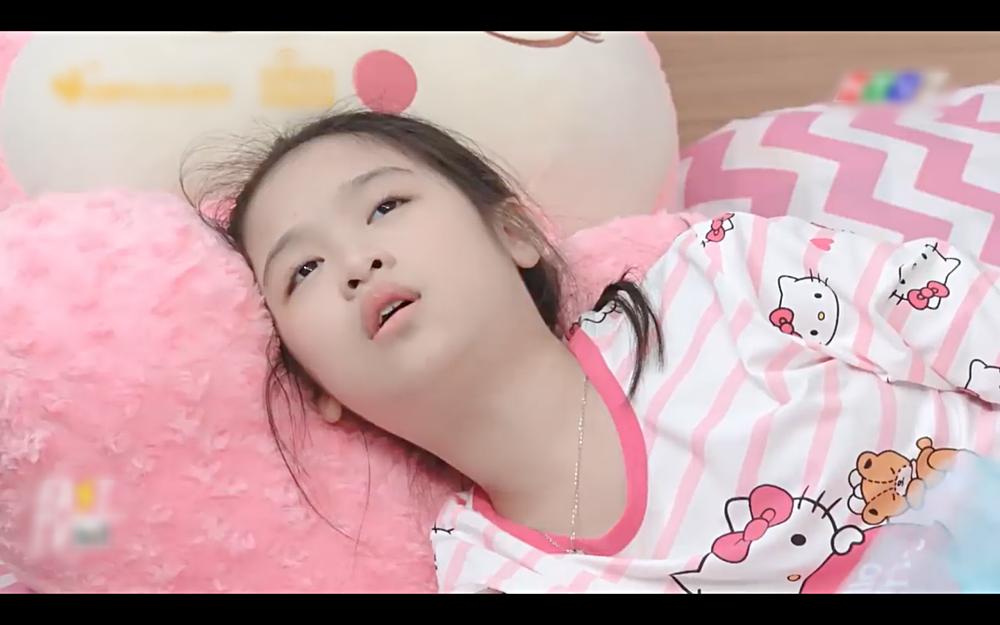 Cãi nhau như chó với mèo, nhưng mẹ thiên hạ Hae Ri lại như thất tình khi Shin Ae vắng nhà-3