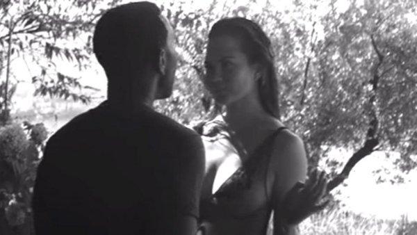 Rụng tim với những bản tình ca ngọt lịm mà các sao dành riêng cho nửa kia của mình-3