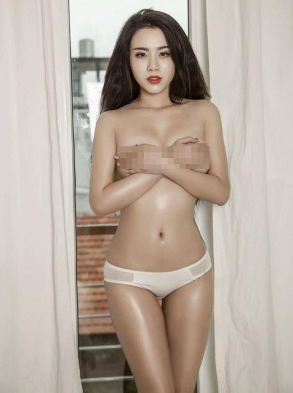 Tạo dáng hớ hênh, Linh Miu bị chỉ trích vì vô tình lộ hình xăm chỗ hiểm-2