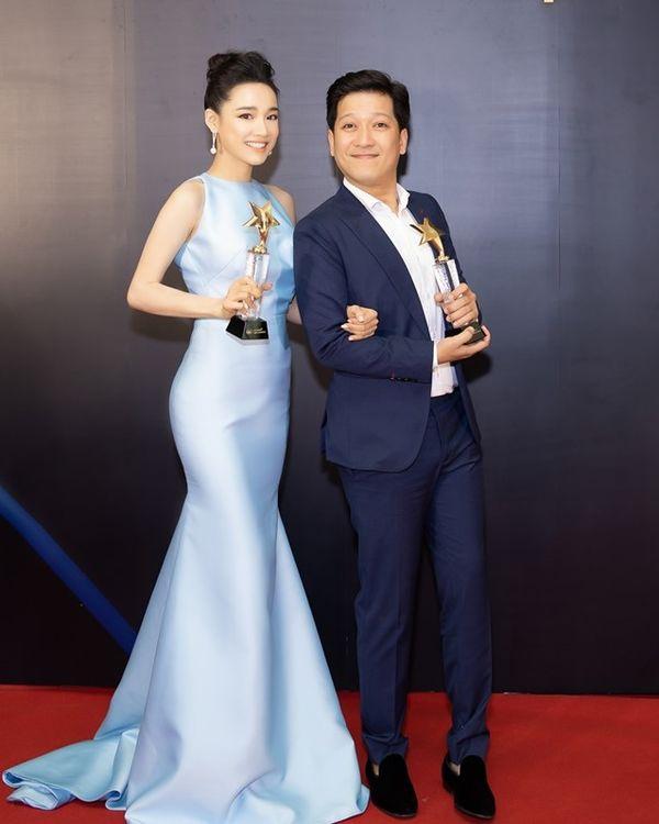 Mê mẩn ngắm hai nàng thần tiên tỉ tỉ Chi Pu - Nhã Phương lên đồ đẹp hoa nhường nguyệt thẹn trong tuần qua-7