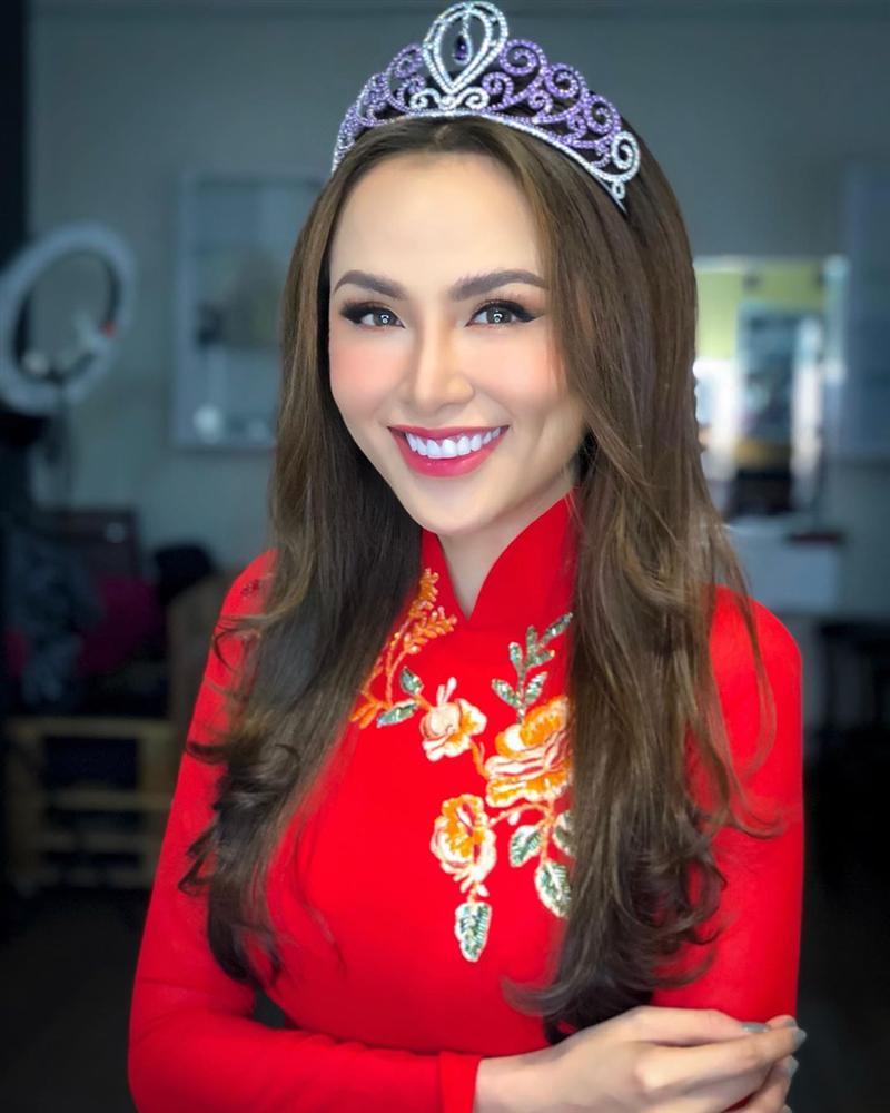 Bản tin Hoa hậu Hoàn vũ 31/5: Diễm Hương lộ mặt cứng đơ, nhan sắc bị dập tơi tả giữa dàn giai nhân đình đám-1