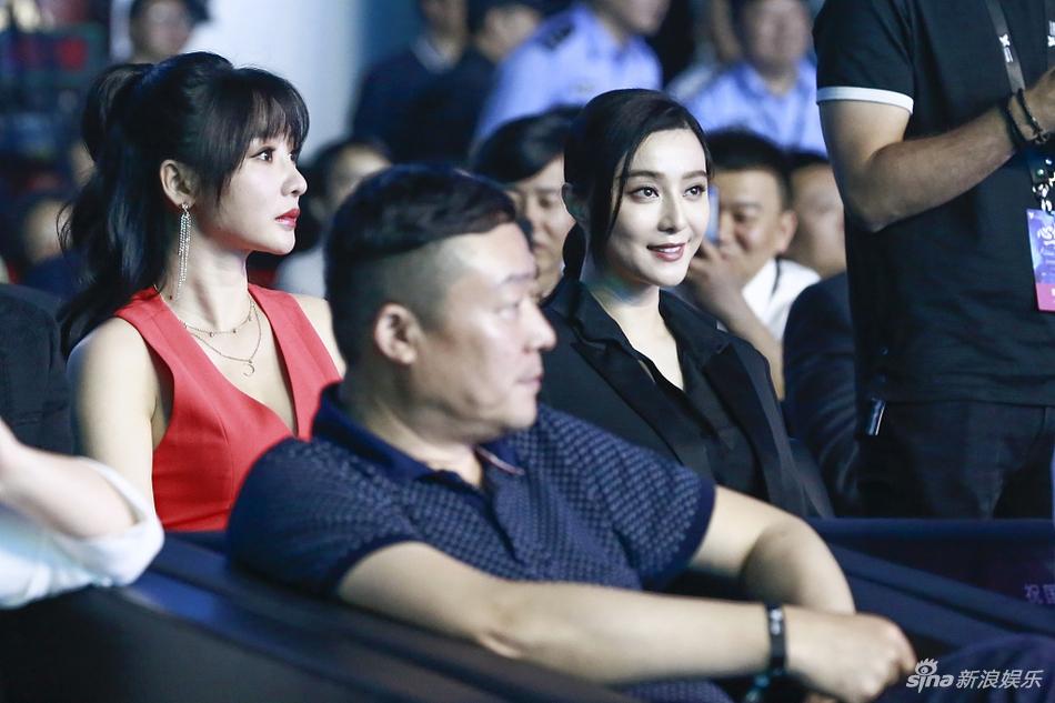 Phạm Băng Băng bị xóa mặt khỏi poster, nghi ngờ vẫn trong vùng phong sát sau scandal trốn thuế-4