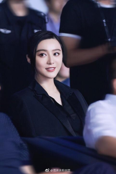 Phạm Băng Băng bị xóa mặt khỏi poster, nghi ngờ vẫn trong vùng phong sát sau scandal trốn thuế-5