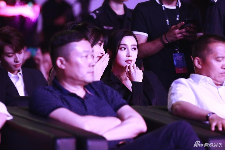 Phạm Băng Băng bị xóa mặt khỏi poster, nghi ngờ vẫn trong vùng phong sát sau scandal trốn thuế-8