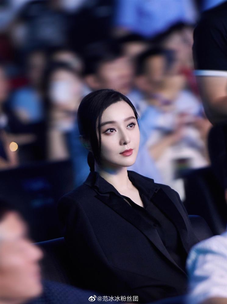 Phạm Băng Băng bị xóa mặt khỏi poster, nghi ngờ vẫn trong vùng phong sát sau scandal trốn thuế-10