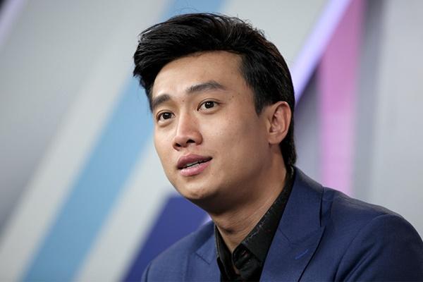 Vũ Về nhà đi con ngoài đời là đại gia, không biết mình có bao nhiêu tiền-3