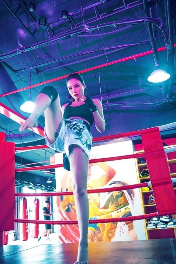 Mỹ nhân Việt và những hình xăm sexy hiểm hóc-1