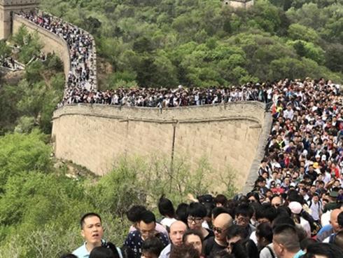 Thiên đường biển Hawaii ngập rác, nhà cao tầng mọc lên như nấm-10