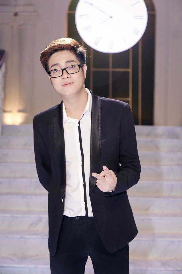 Mỹ Tâm bị xếp sau Uyên Linh - Bùi Anh Tuấn trên poster, fan khẩu chiến nổ diễn đàn đòi công bằng-6