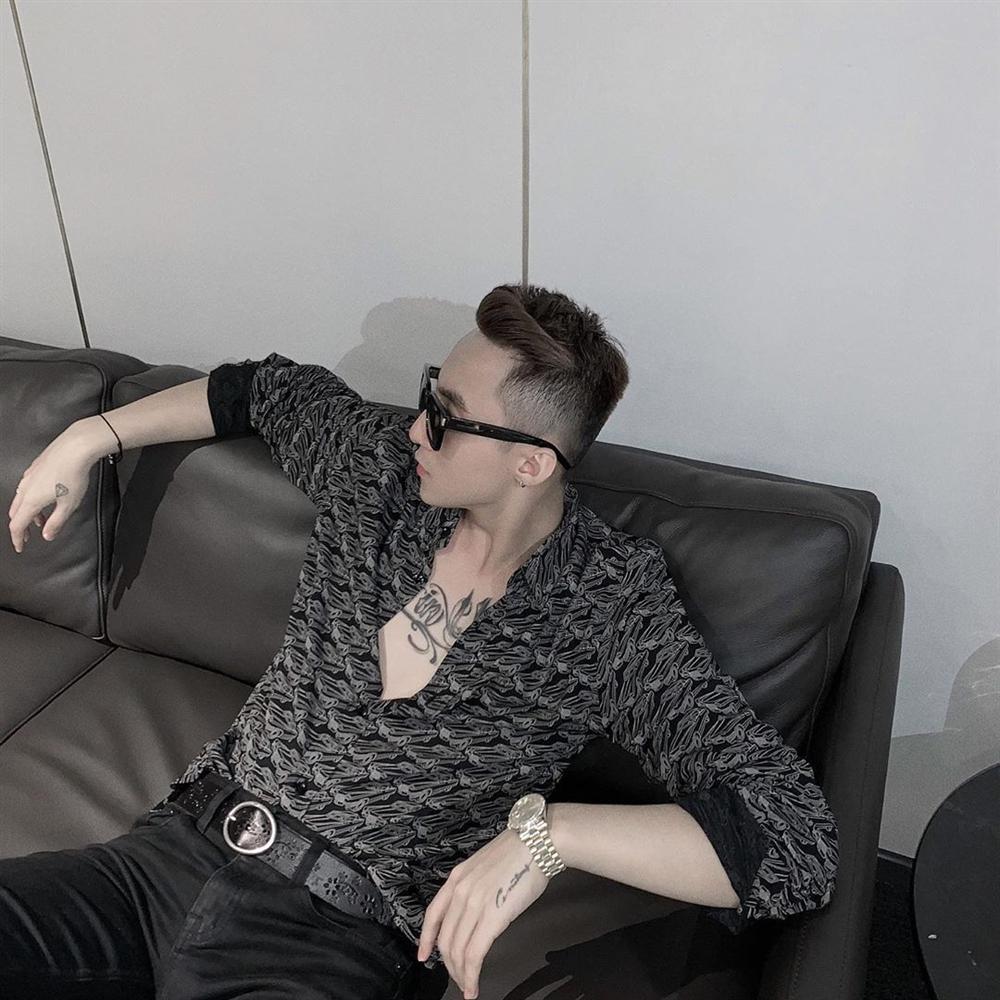 Chỉ cần diện đầm hai dây ôm sát, Minh Hằng dập tắt hình ảnh mỡ thừa - Ngọc Trinh đổi gió với style hiphop-3