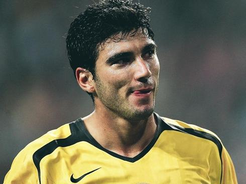 Cựu sao Arsenal qua đời vì tai nạn giao thông