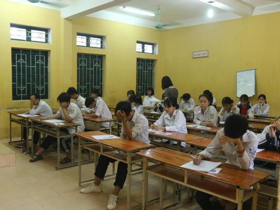Hơn 160.000 học sinh Hà Nội và TP.HCM thi vào lớp 10