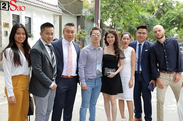 Dương Khắc Linh ăn diện bảnh bao, dẫn đầu hơn 20 chiếc xế sang tới nhà Sara Lưu làm lễ ăn hỏi-14