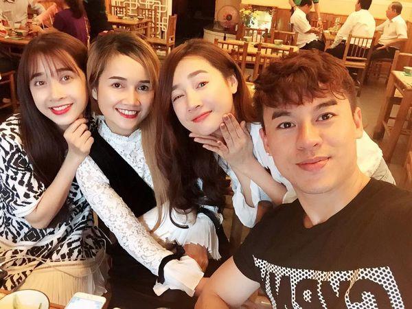 Hé lộ ảnh Nhã Phương cùng chị em, cư dân mạng trầm trồ ‘đẹp từ trong trứng nước’-5